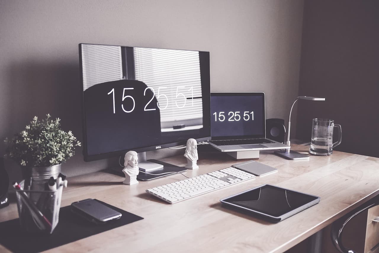The Real Cost of Multitasking: Why Single-Tasking Wins for Deep Work